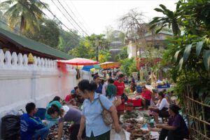 HDBF – Taste of Laos: Street Food, Märkte & Lokale Spezialitäten – Halbtags